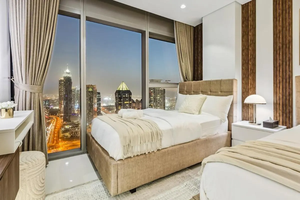 Appartamento Dive Into Luxury With Infinity Pool & Burj Khalifa Dubai