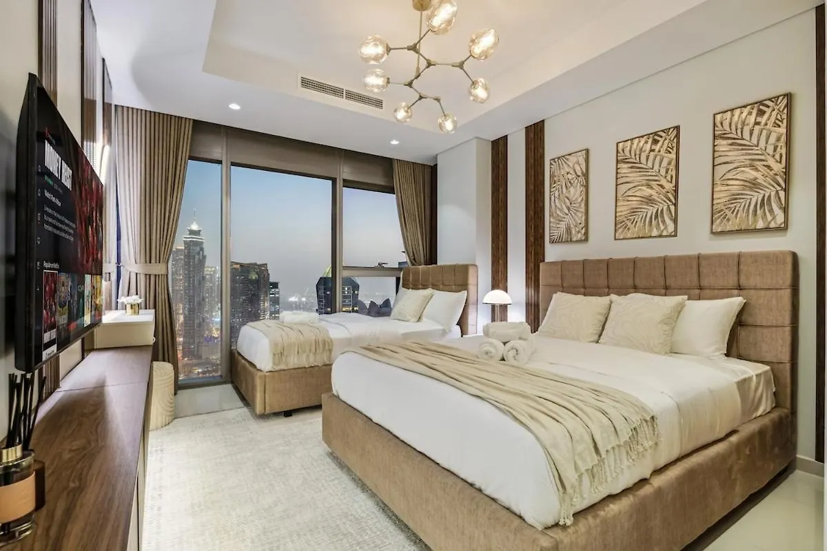 Appartamento Dive Into Luxury With Infinity Pool & Burj Khalifa Dubai