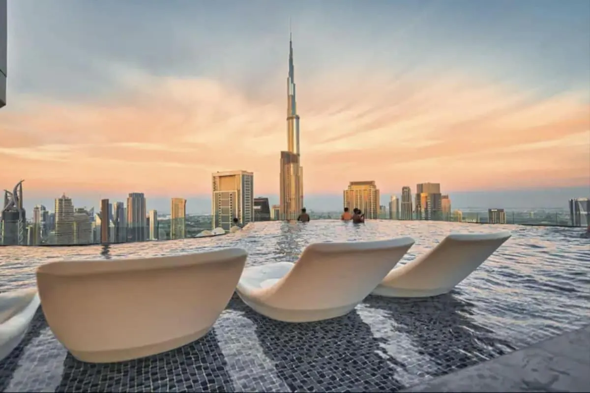 Dive Into Luxury With Infinity Pool & Burj Khalifa Apartment Dubai 0*,