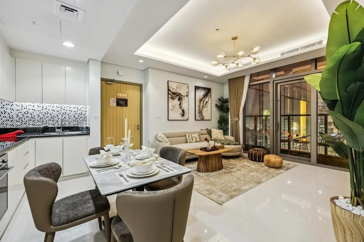 Dive Into Luxury With Infinity Pool & Burj Khalifa Apartment Dubai United Arab Emirates