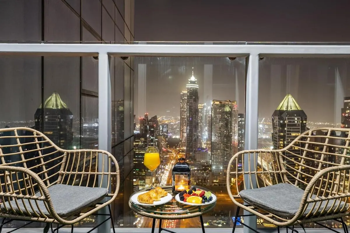 Dive Into Luxury With Infinity Pool & Burj Khalifa Apartment Dubai