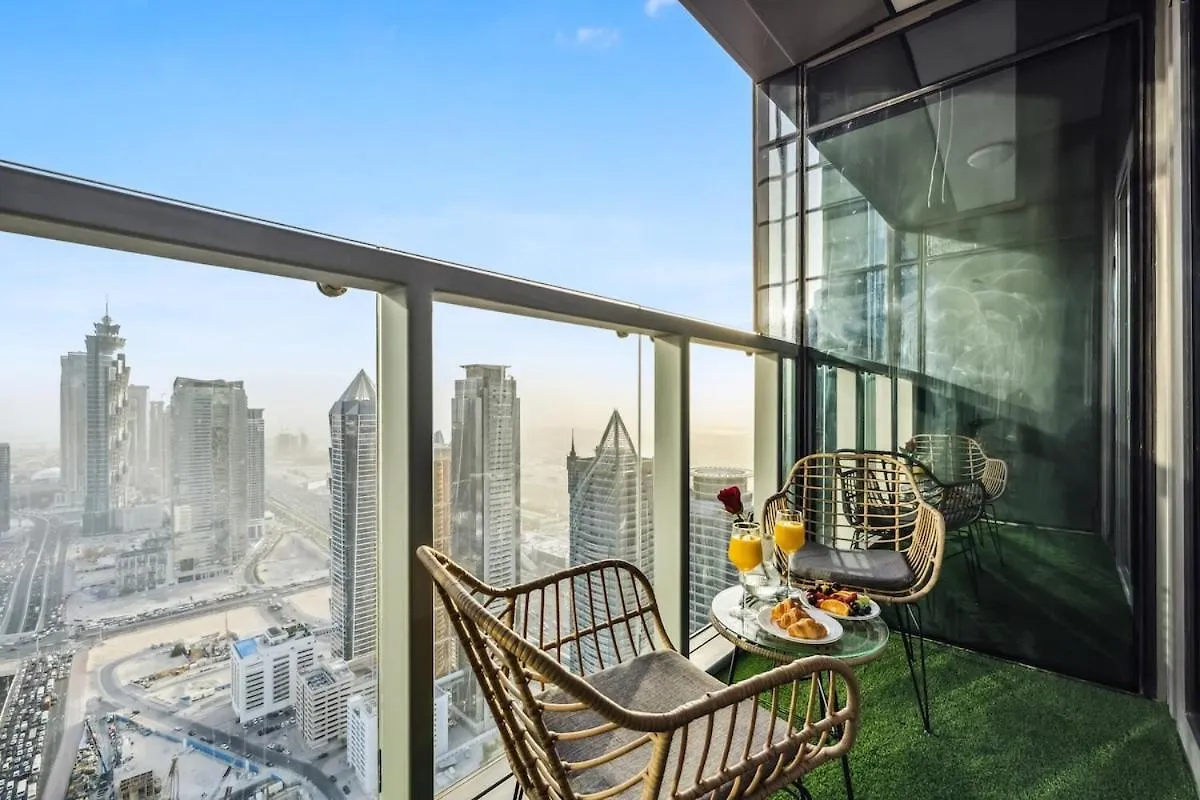 Dive Into Luxury With Infinity Pool & Burj Khalifa Apartment Dubai